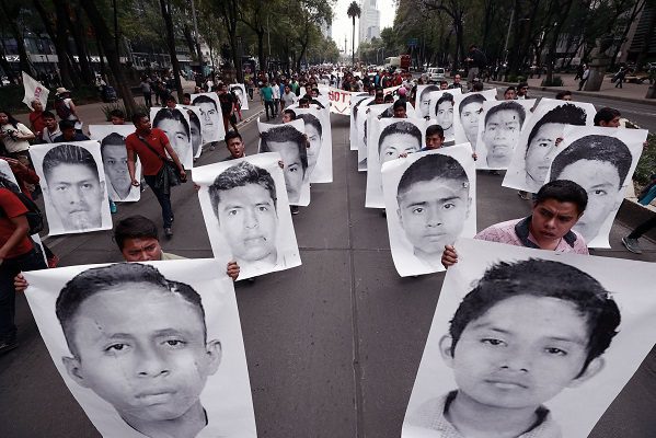 Encinas afirma "contenido político" en informe del caso Ayotzinapa