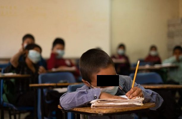 Estos son los cubrebocas que no están permitidos por la SEP para el regreso a clases