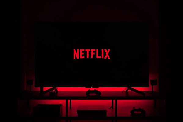 Entre 7 y 9 dólares costaría nuevo plan de Netflix con publicidad