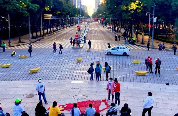 Familiares desaparecidos protestan en el Ángel de la Independencia