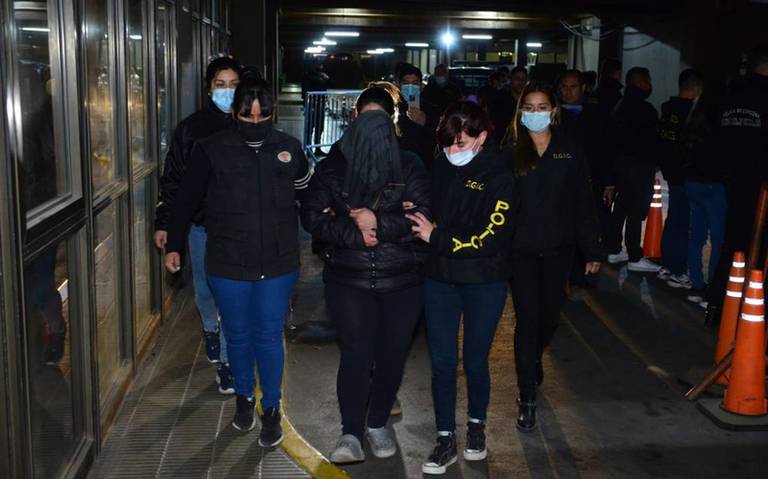 Arrestan a enfermera por la muerte de 5 bebés en un hospital de Argentina