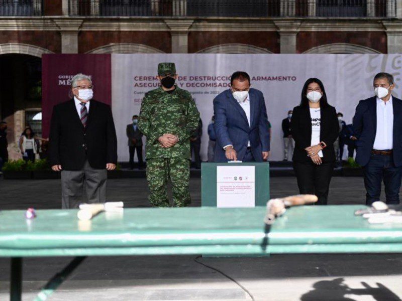 Cuauhtémoc Blanco encabeza ceremonia de destrucción de armamento