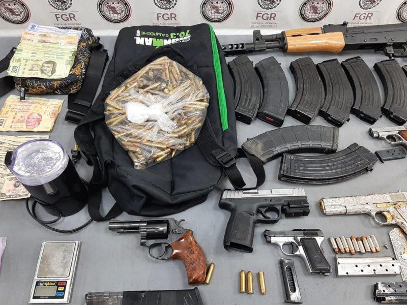 Droga y armas decomisadas en Nuevo León