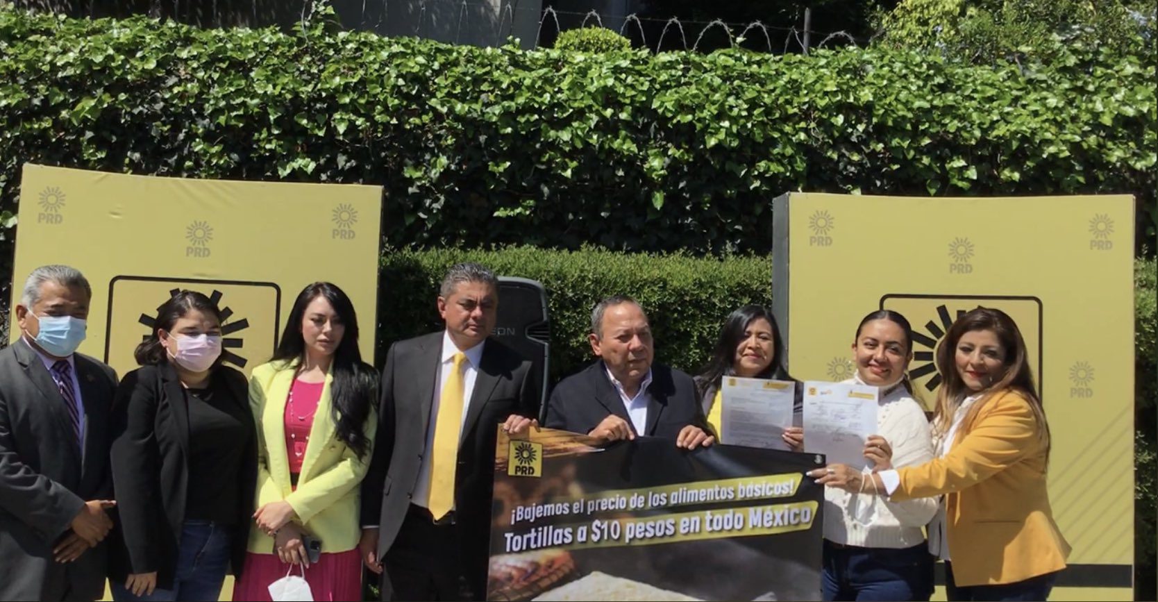 PRD pide a Hacienda subsidiar la tortilla para que kilo se venda en 10 pesos
