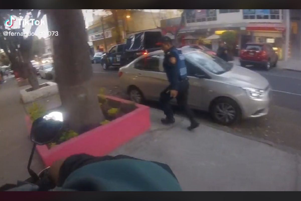 Policía pide aventón para alcanzar a ladrón