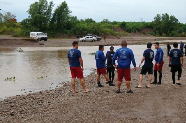 Localizan cuerpo de joven arrastrado por río mientras nadaba con sus amigos en Sinaloa