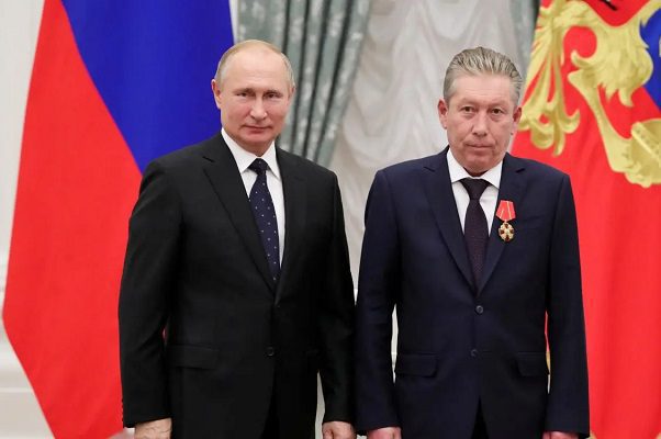 Muere alto funcionario petrolero de Rusia tras caer desde ventana de hospital