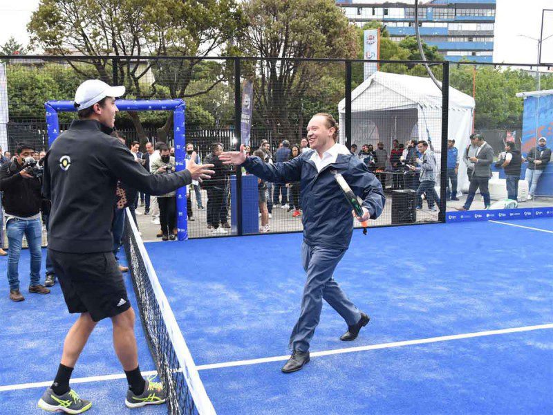 Abren en la Benito Juárez la primera cancha pública de pádel en CDMX