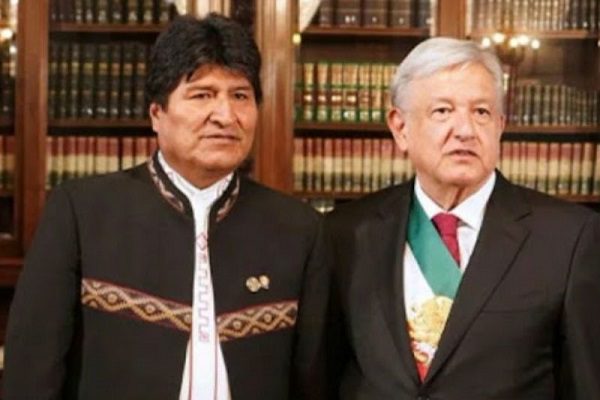 AMLO invita a Evo Morales a celebrar la Independencia de México