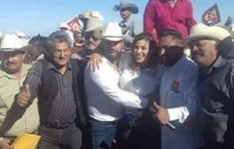 Viralizan supuesta foto de gobernadora de Baja California con narco local