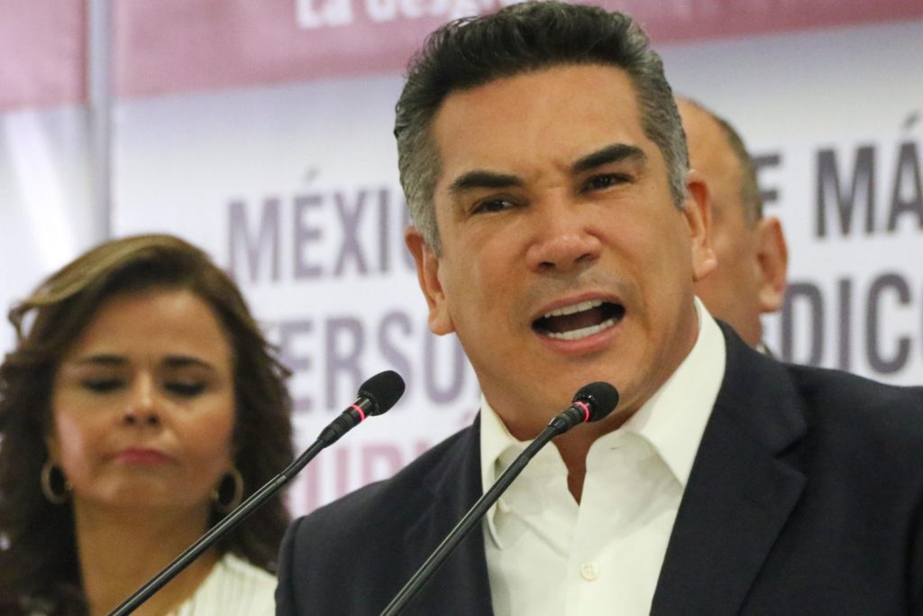 'Alito' Moreno, dirigente del PRI, se reúne con el titular de la Sedena
