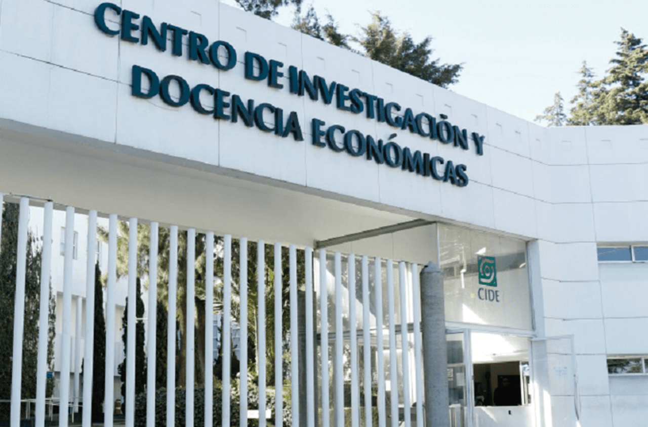 Renuncia secretario académico del CIDE que se abstuvo de sancionar a director