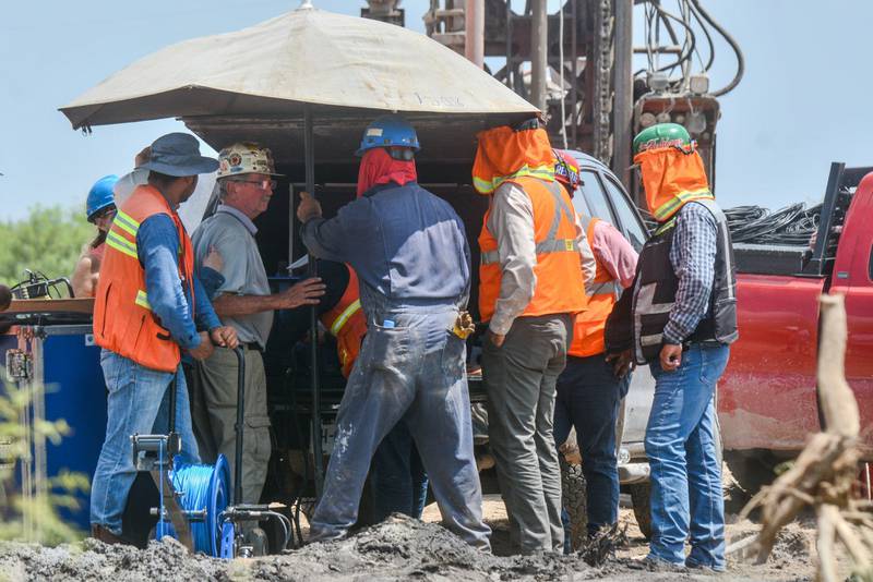 El Gobierno federal indemniza a familias de mineros atrapados en Coahuila