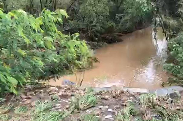 Familia muere arrastrada por la corriente en Cadereyta, Nuevo León