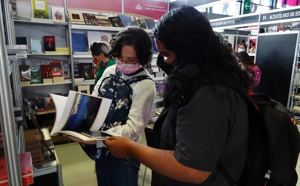 Vuelve la Feria Internacional del Libro al Zócalo de CDMX. Estos son los detalles