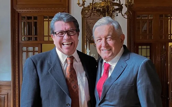 "Nunca cambien sus principios por amenazas", dice Monreal tras declaraciones de AMLO