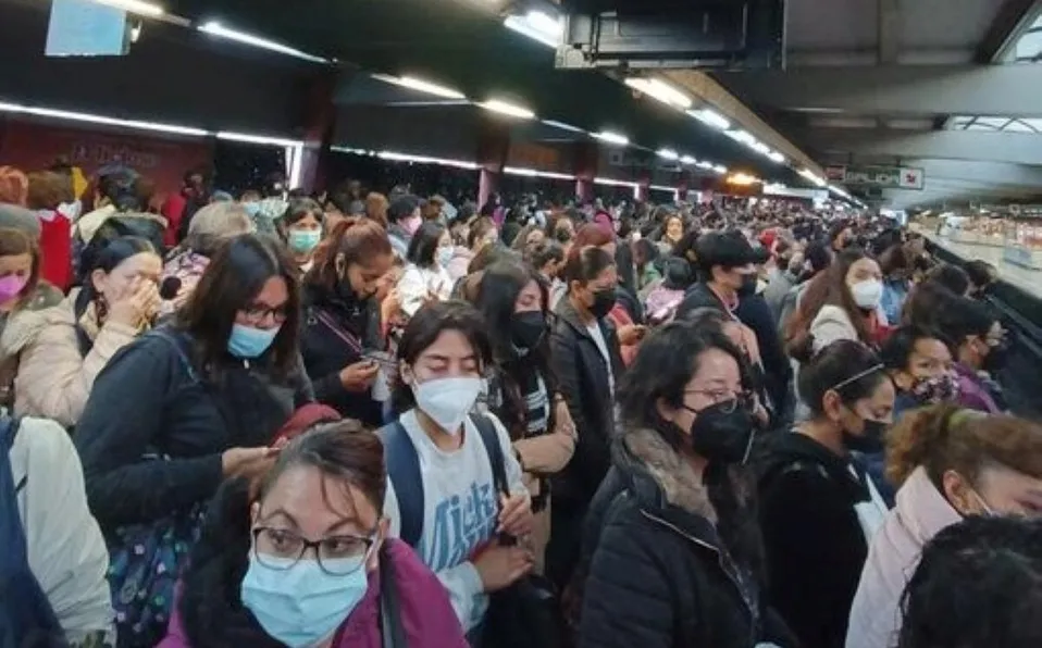 Reportan retrasos de hasta30 minutos en Línea 3 del Metro