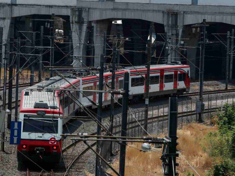 Fiscalía Edomex investiga posible homicidio en hallazgo de cuerpo en Tren Suburbano