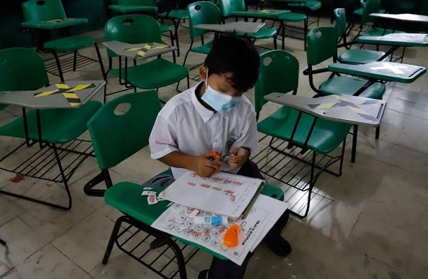 Jueza ordena restaurar el programa educativo Escuelas de Tiempo Completo