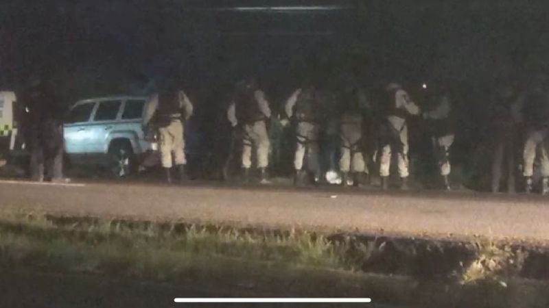 Matan a policía tras persecución de 4 secuestradores en carretera de Guanajuato