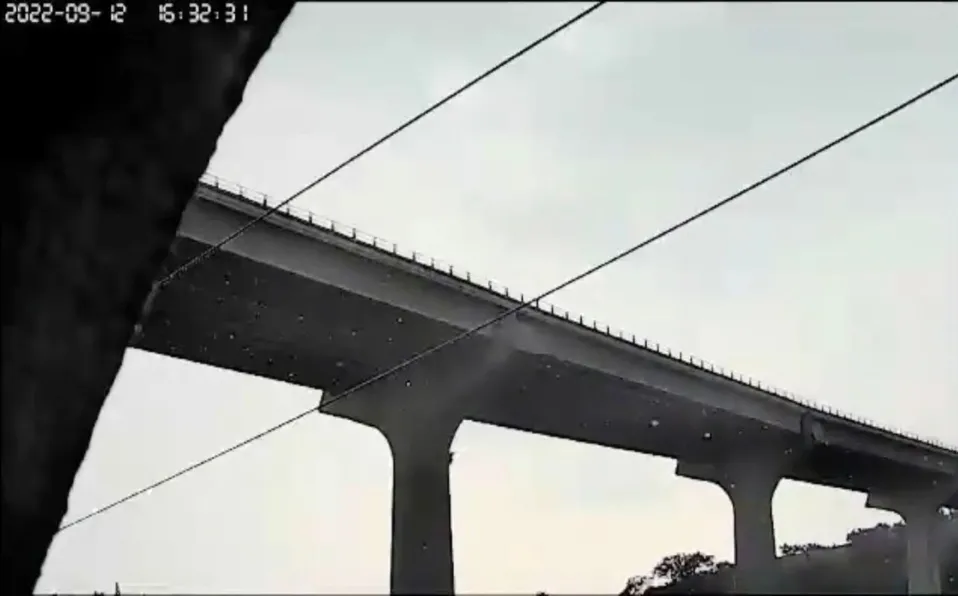 Hombre se lanza del 'Puente sin Fin', en Cuernavaca #VIDEO