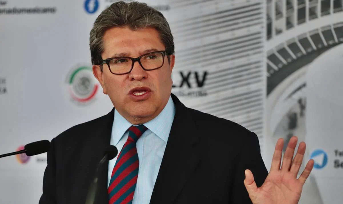 Monreal "cabildeará" con senadores para que voten a favor de mantener al Ejército en las calles