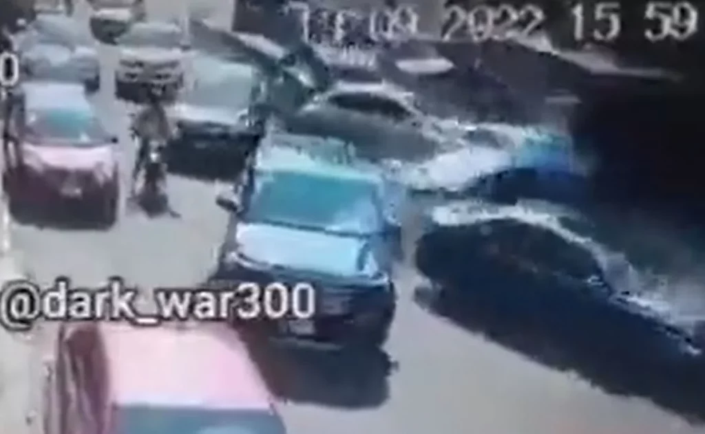 Revelan momento en que grúa embiste a 5 vehículos en Santa Fe #VIDEO
