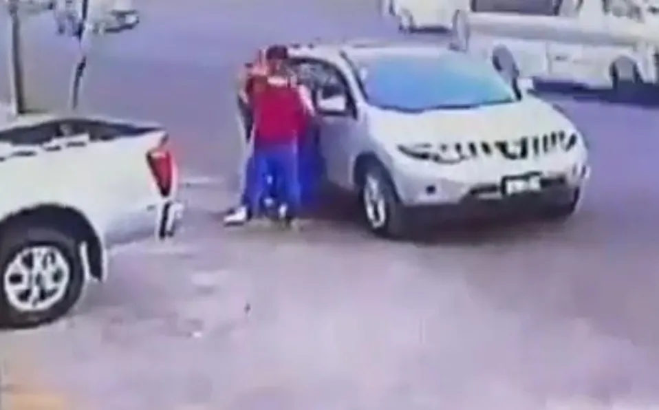 Captan robo de camioneta a mano armada en calles de Morelia #VIDEO