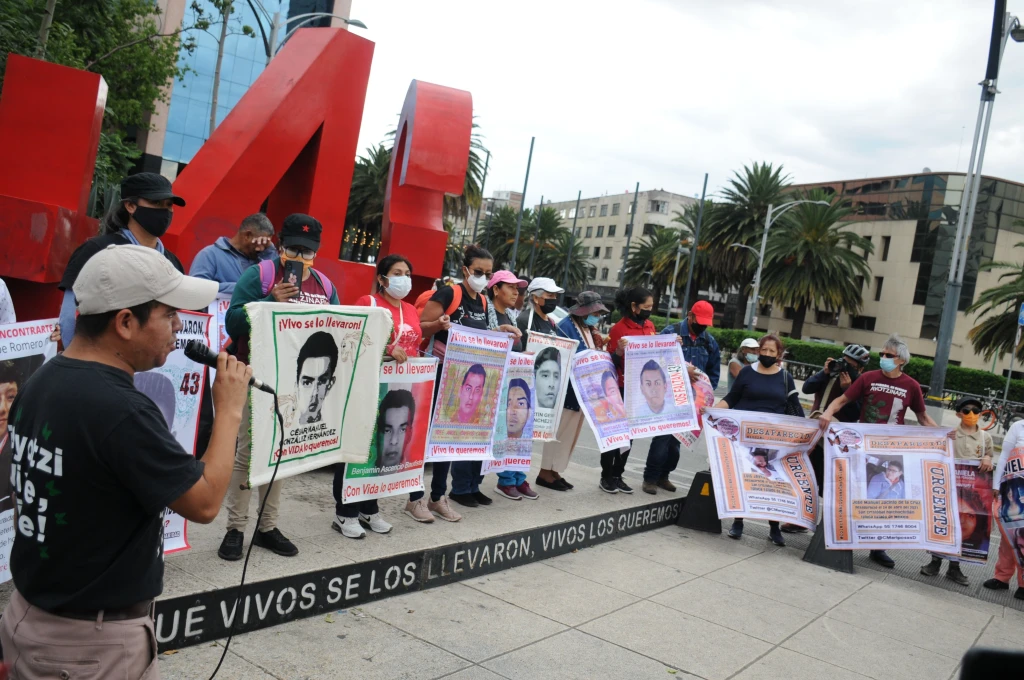 Detienen a excomandante del 27 Batallón de Infantería de Iguala por el caso Ayotzinapa