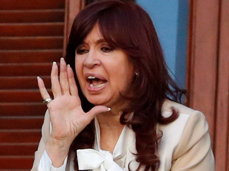 Suman 4 detenidos por el intento de asesinato de vicepresidenta argentina Cristina Kirchner