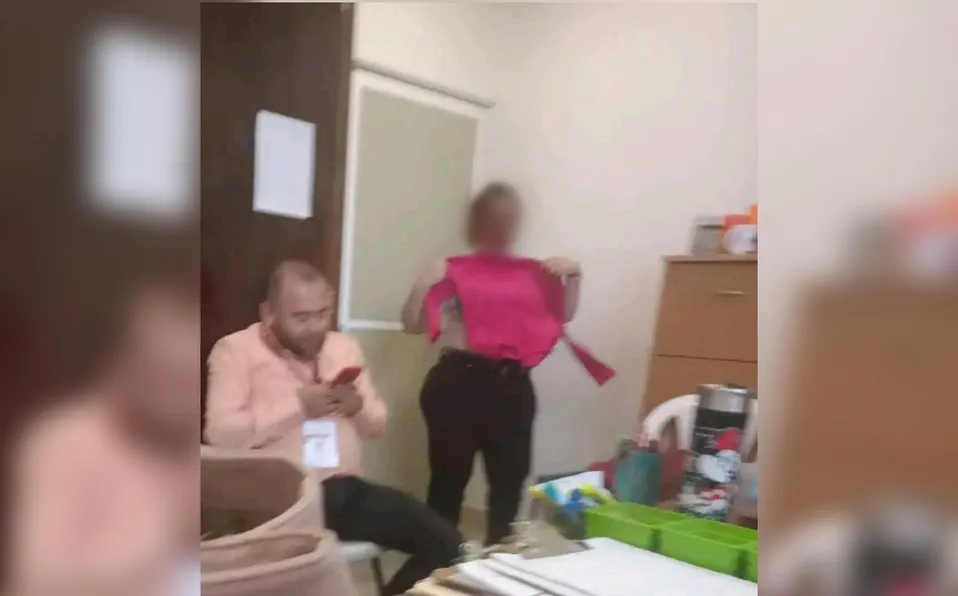 Exhiben a funcionario en Tecámac realizando prácticas sexuales en oficinas municipales