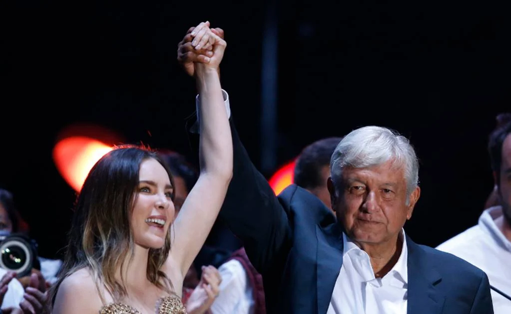 AMLO podría lograr reencuentro de Nodal y Belinda, pide concierto