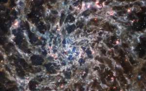 El telescopio James Webb sorprende con los ‘huesos’ de la galaxia IC 5332