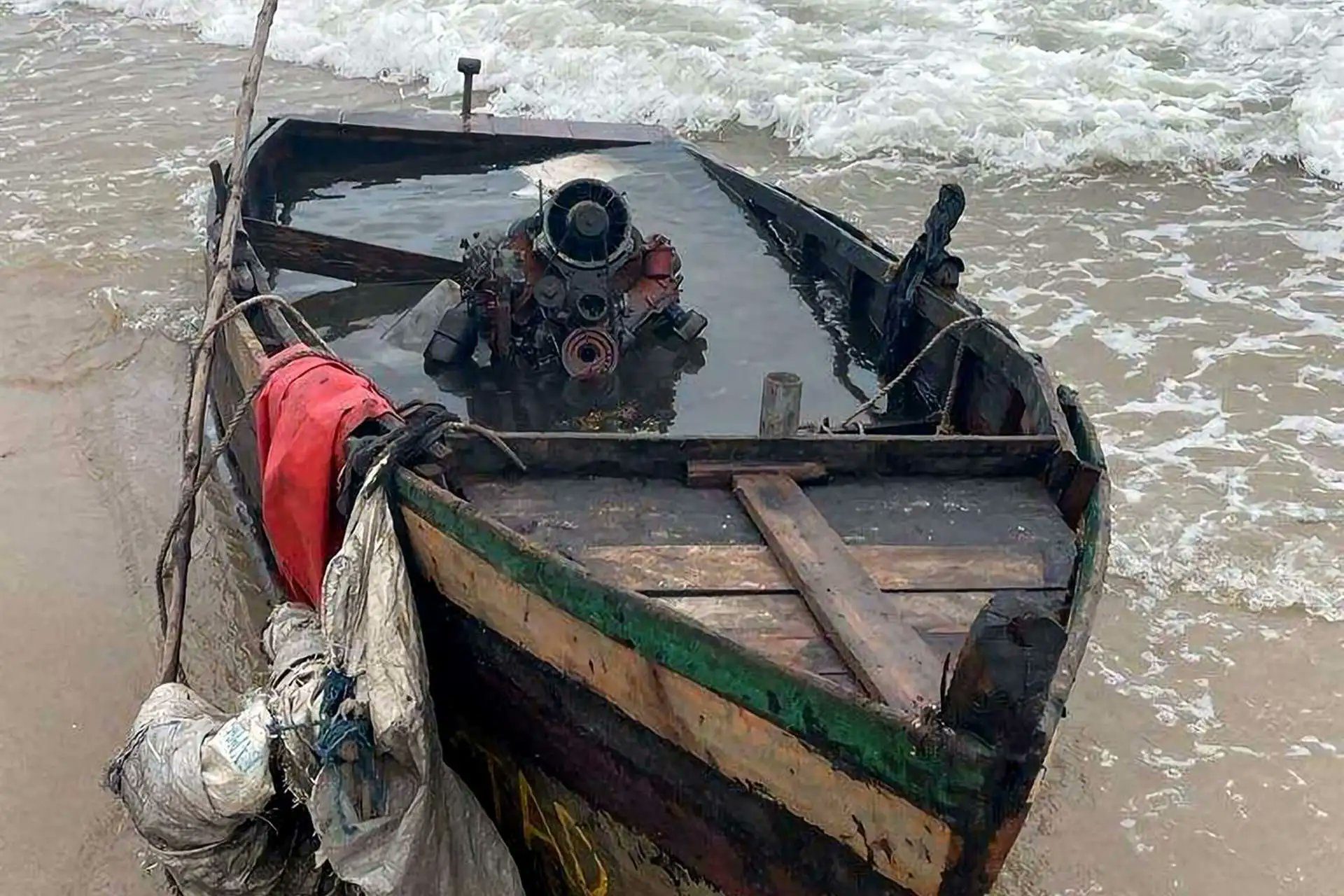 Rescatan en Florida a otros dos cubanos de naufragio en medio del huracán 'Ian'