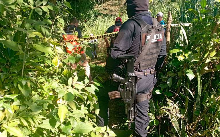 Abandonan los cuerpos descuartizados de tres personas en zona montañosa de Veracruz