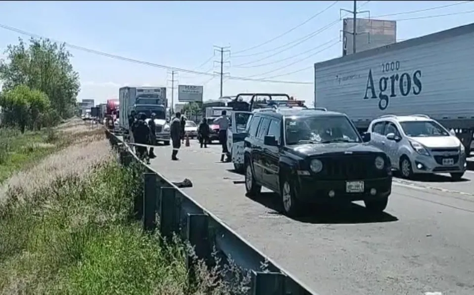 Balacera y persecución tras robo de transporte de carga en la México-Puebla #VIDEOS