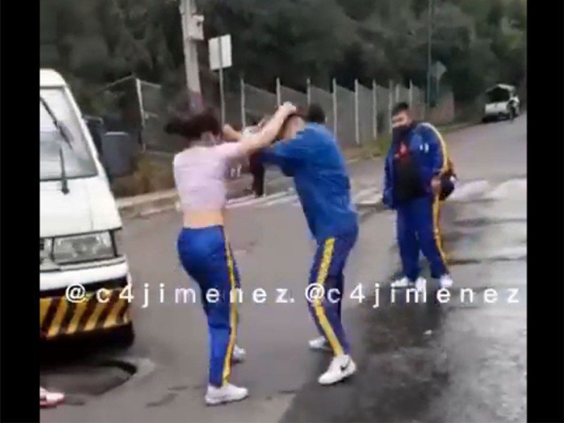 Alumnas de secundaria en la M. Contreras se pelean