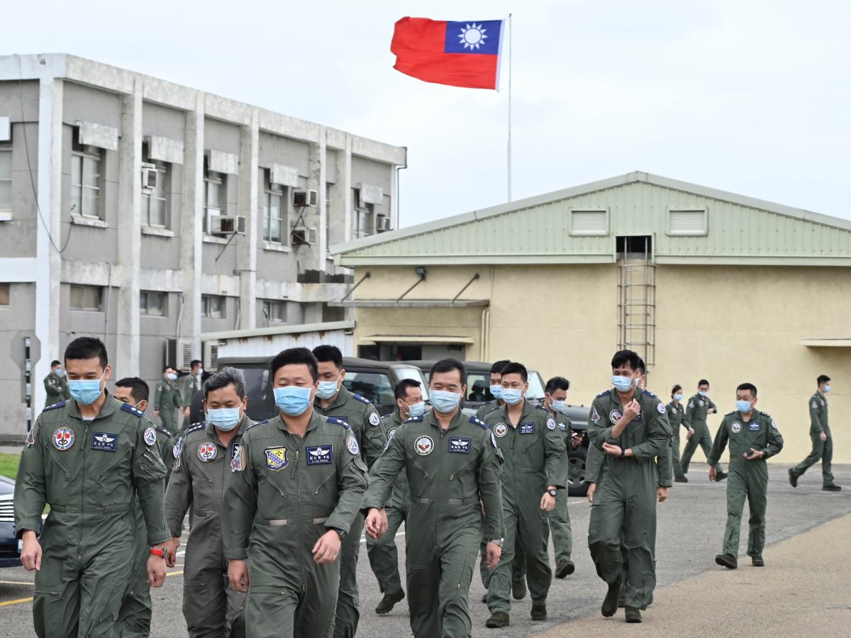 EU anuncia paquete de armas para Taiwán