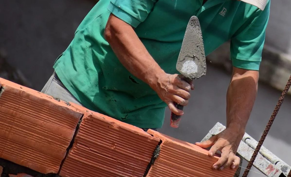 Grupo armado en Tamaulipas mata a albañil tras acusarlo de acosador