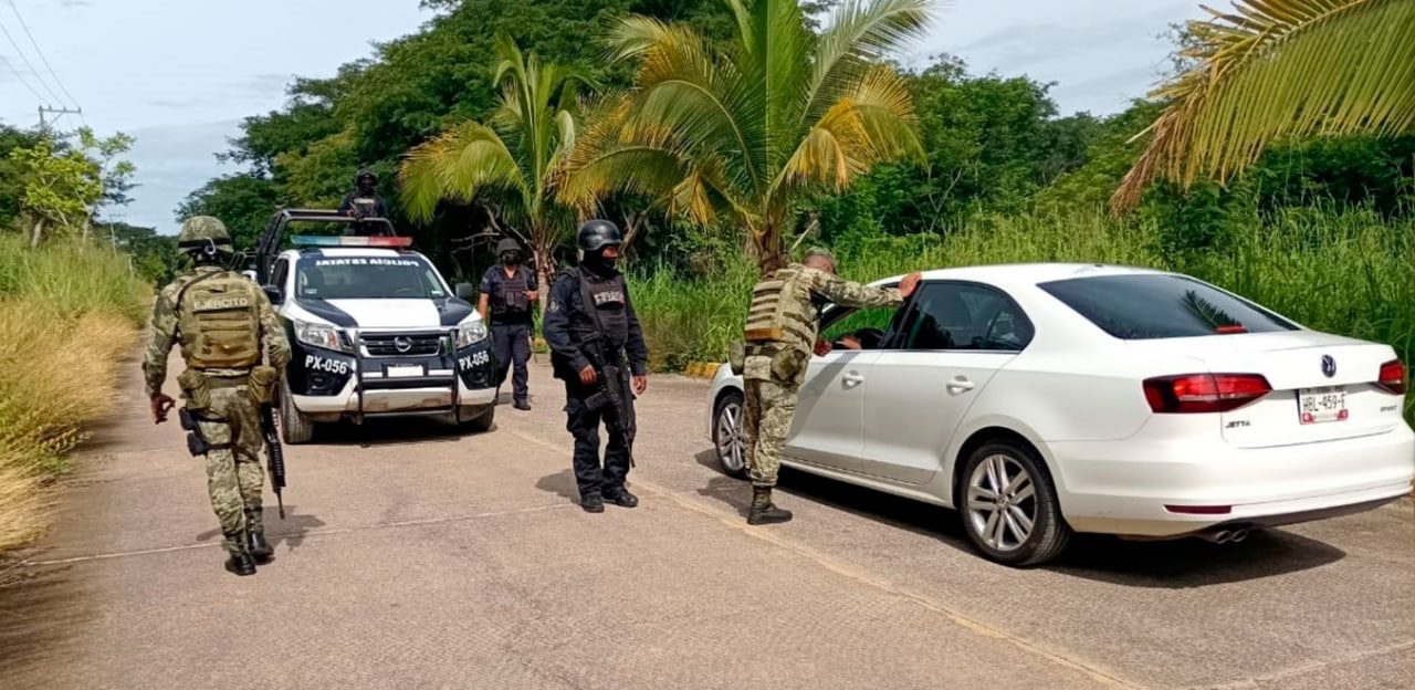 Marina toma el control de seguridad en Zihuatanejo tras ola de extorsiones