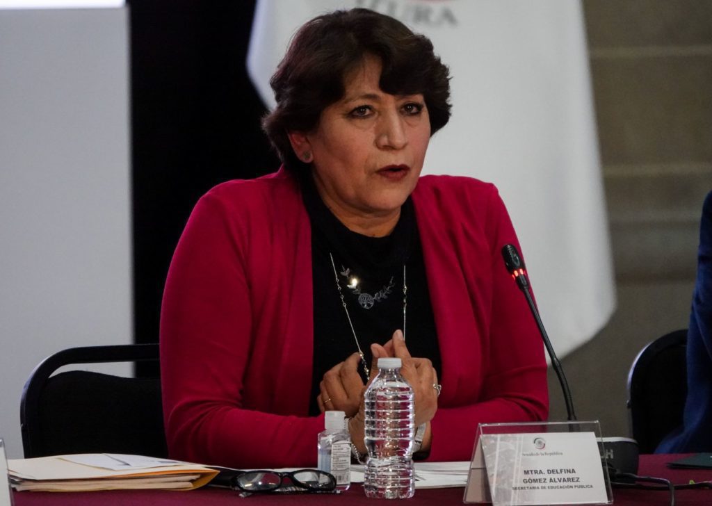 Morena denuncia violencia política de género contra Delfina Gómez