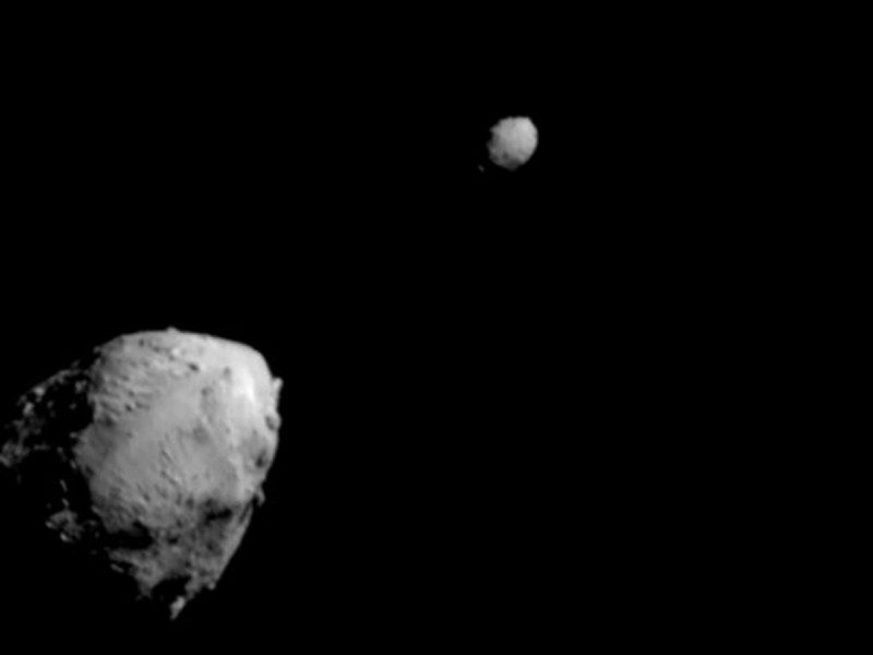 NASA revela fotos del impacto de misión DART contra asteroide