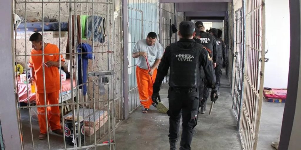 Reo acusado de secuestro se suicida en el Cefereso de Coahuila