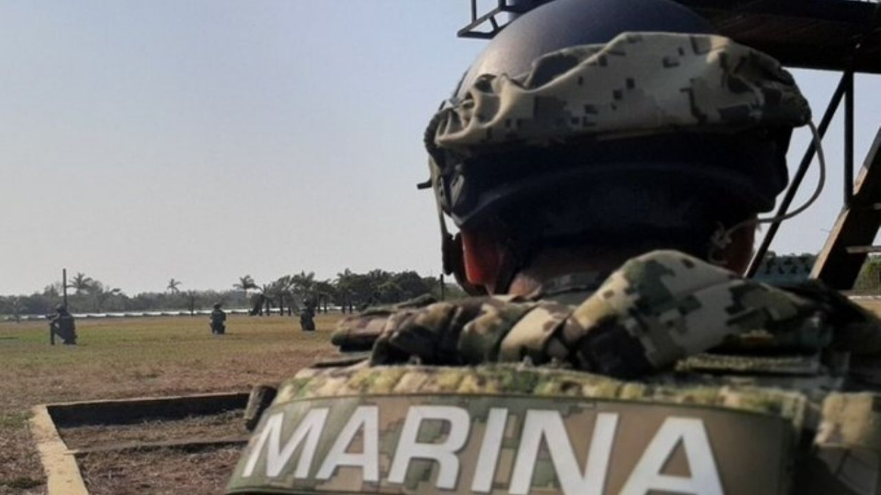 Semar investiga suicidio de marino en Sonda de Campeche