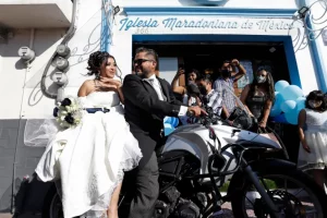Iglesia de Maradona en México realiza su primera boda religiosa #VIDEOS