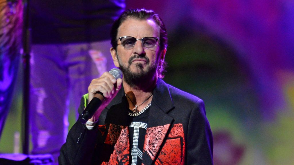 Ringo Starr genera preocupación tras cancelar conciertos por enfermedad