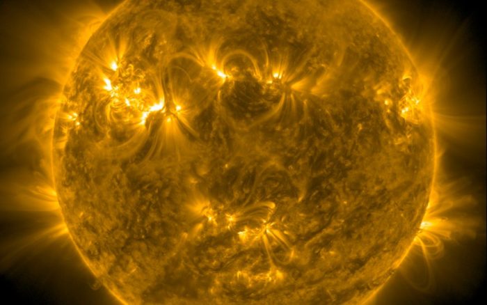 El Sol liberó una fuerte llamarada equivalente a millones de bombas nucleares: NASA