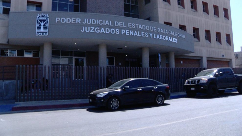 Dan 45 años de cárcel a mujer que mató a su agresor en Tijuana