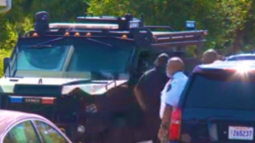 Al menos dos heridos tras tiroteo en complejo de departamentos en Nueva Orleans