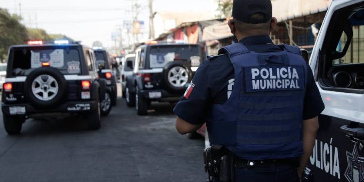 A proceso seis policías municipales en Puebla por abuso de autoridad contra 3 jóvenes